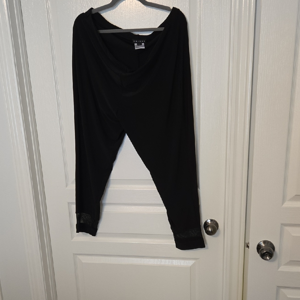 Tribal Black Leggings with Elegant Mesh Ankles
